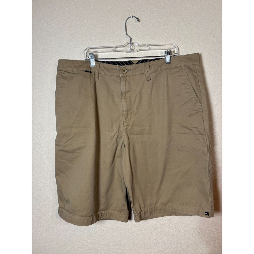 Quiksilver Men's Chino Walk Shorts Size 40 Tan Khaki Flat Front Surf Skate